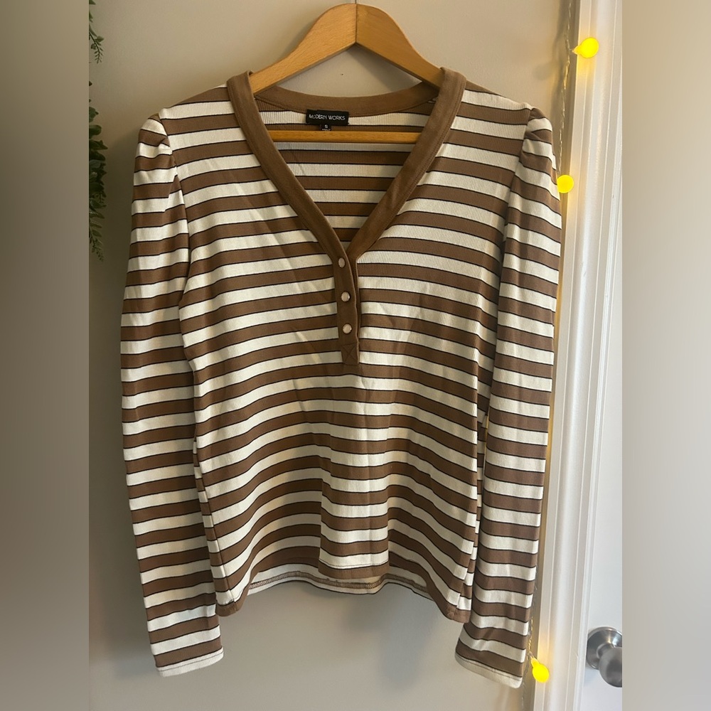 Long sleeve striped shirt